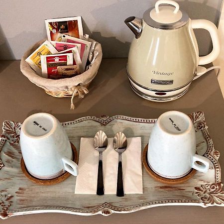 B&B Antique Maison ソアーヴェ エクステリア 写真