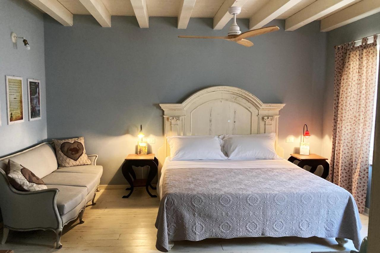 B&B Antique Maison ソアーヴェ エクステリア 写真