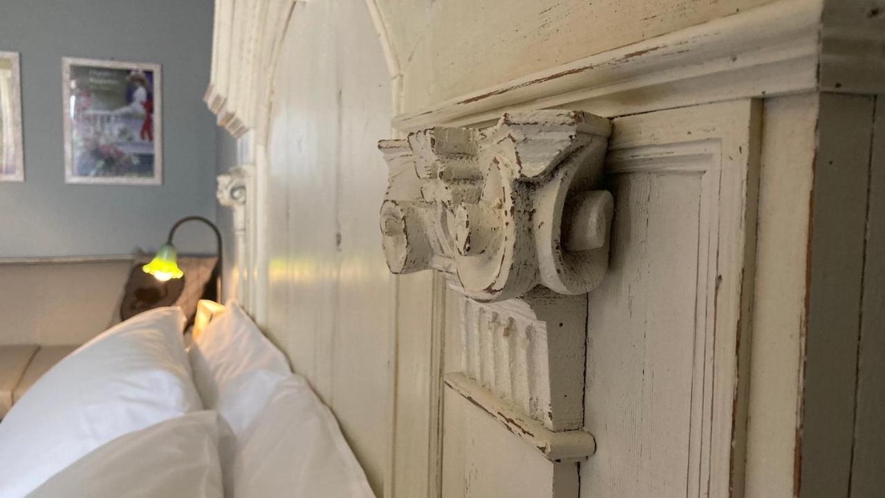 B&B Antique Maison ソアーヴェ エクステリア 写真