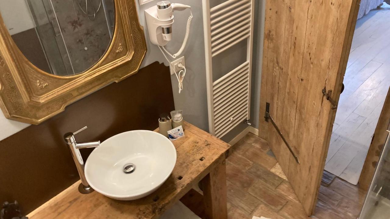 B&B Antique Maison ソアーヴェ エクステリア 写真
