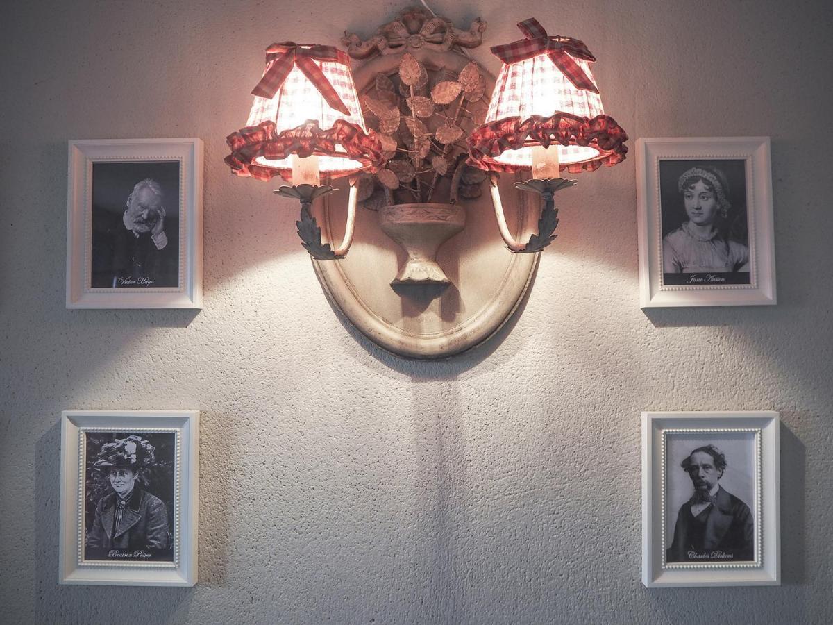 B&B Antique Maison ソアーヴェ エクステリア 写真