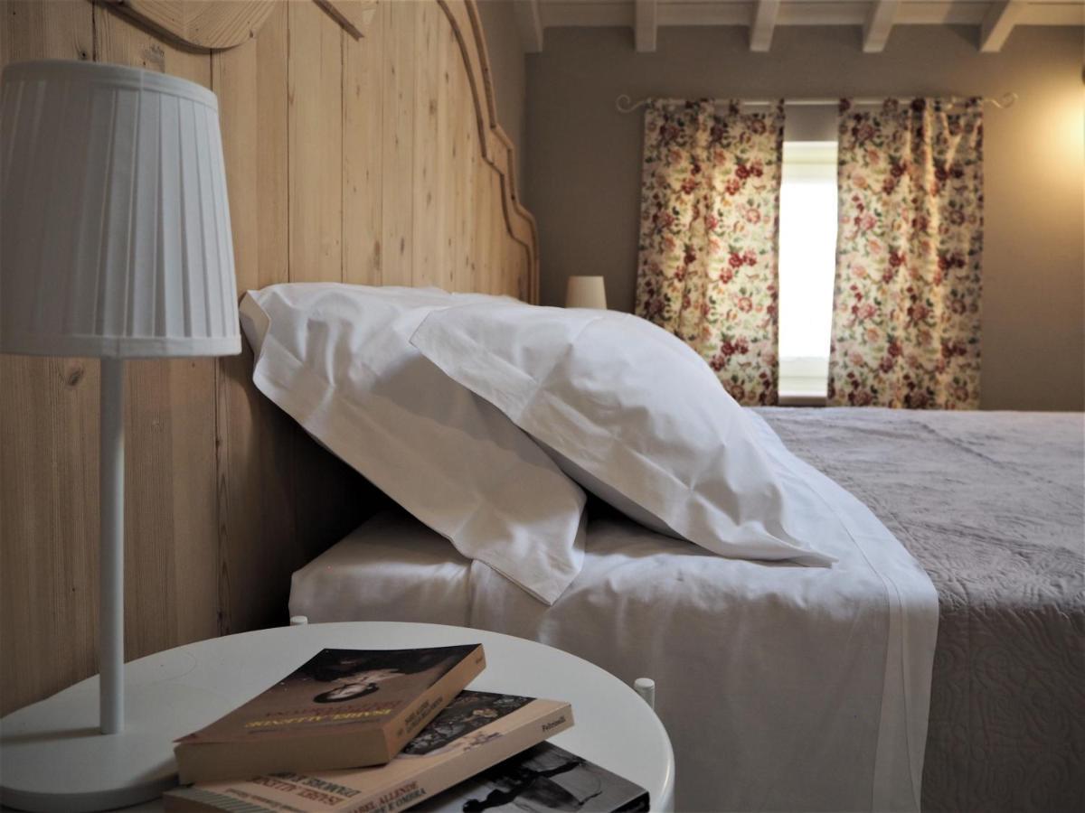 B&B Antique Maison ソアーヴェ エクステリア 写真
